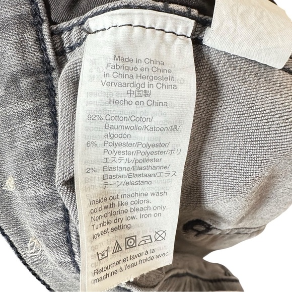 MADEWELL Stovepipe Jeans in Cement Wash: Raw-Hem Edition - Picture 11 of 15